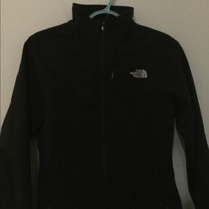 Super comfy north face windbreaker jacket
